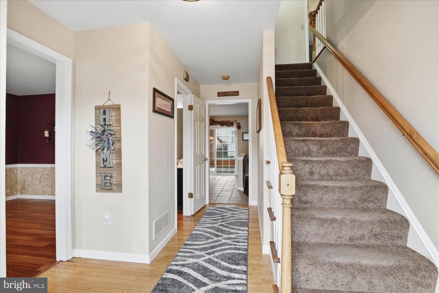 1829 Krystle Drive photo 3