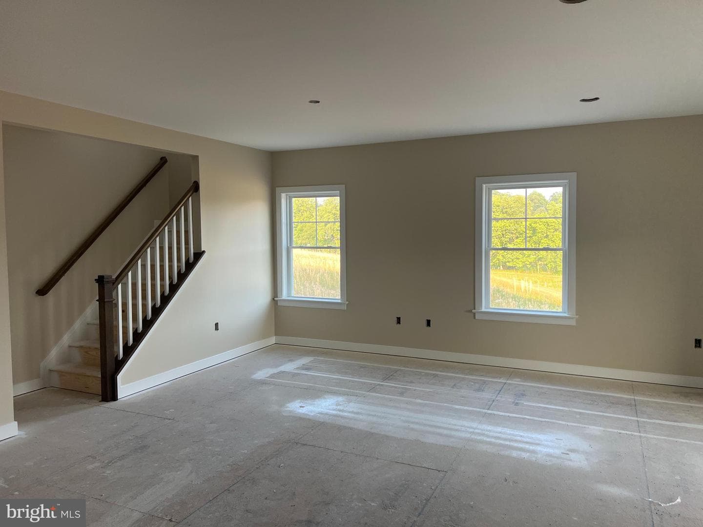 380 Ridgefield Dr photo 7