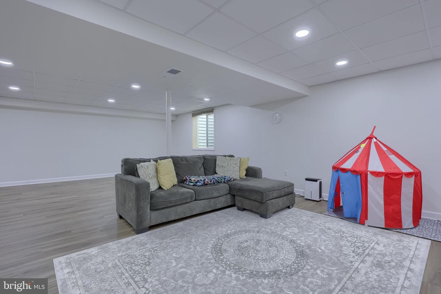 221 Sawgrass Drive photo 18