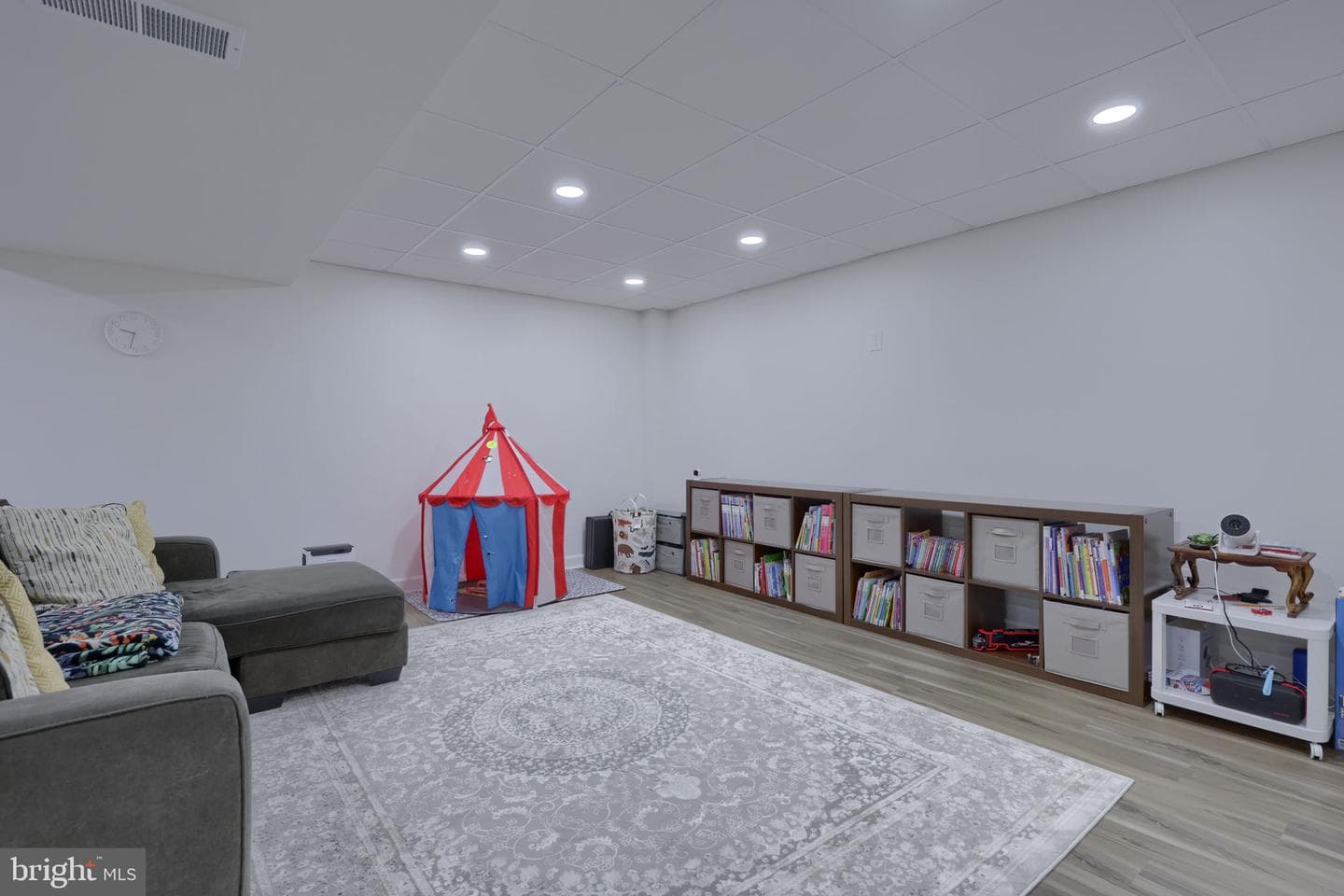 221 Sawgrass Drive photo 20