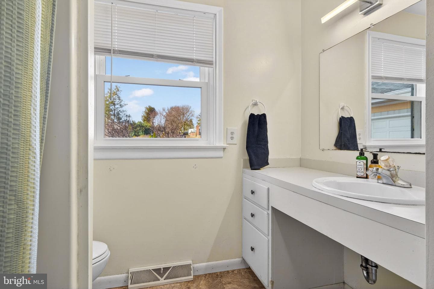 70 Waverly Avenue photo 19