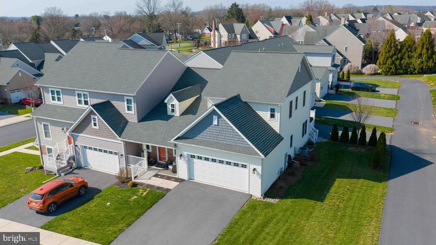 3004 Morning Thistle Court