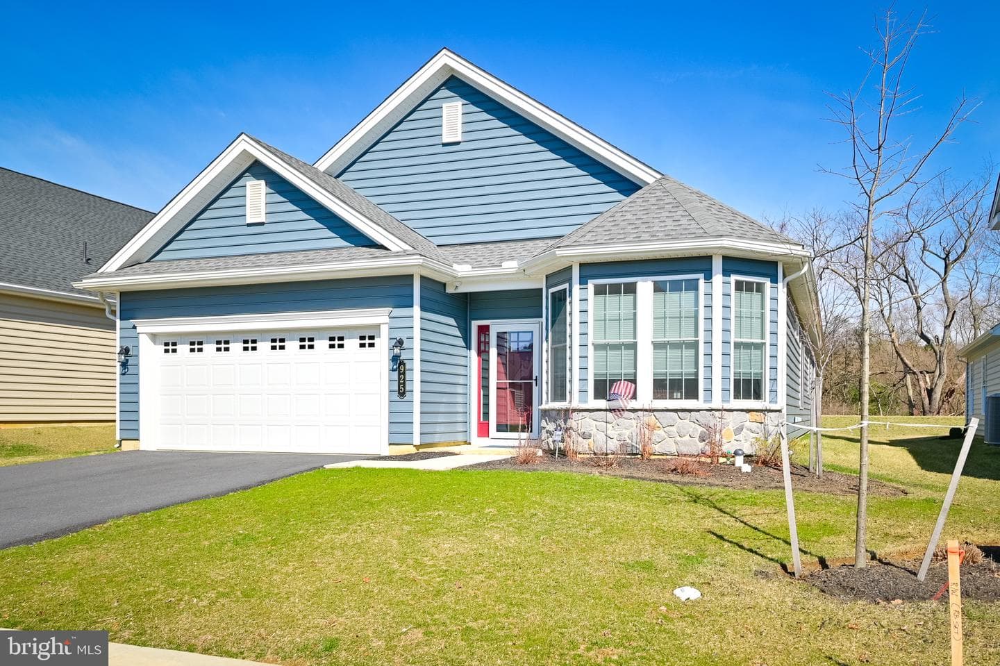 925 Founders Way photo 3
