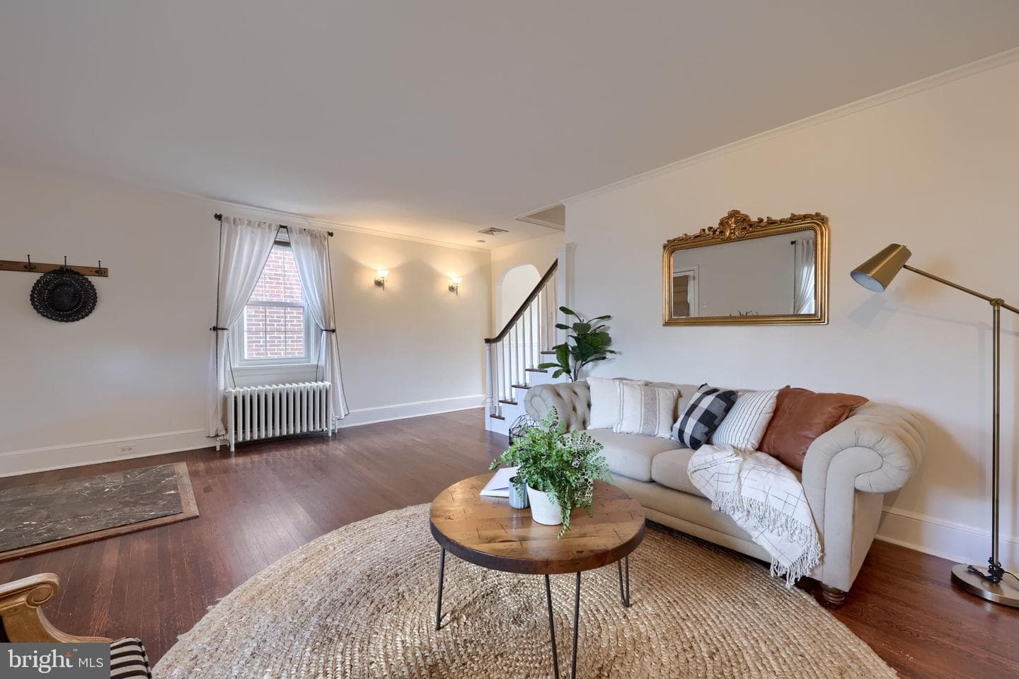 1026 W Ross Street photo 7