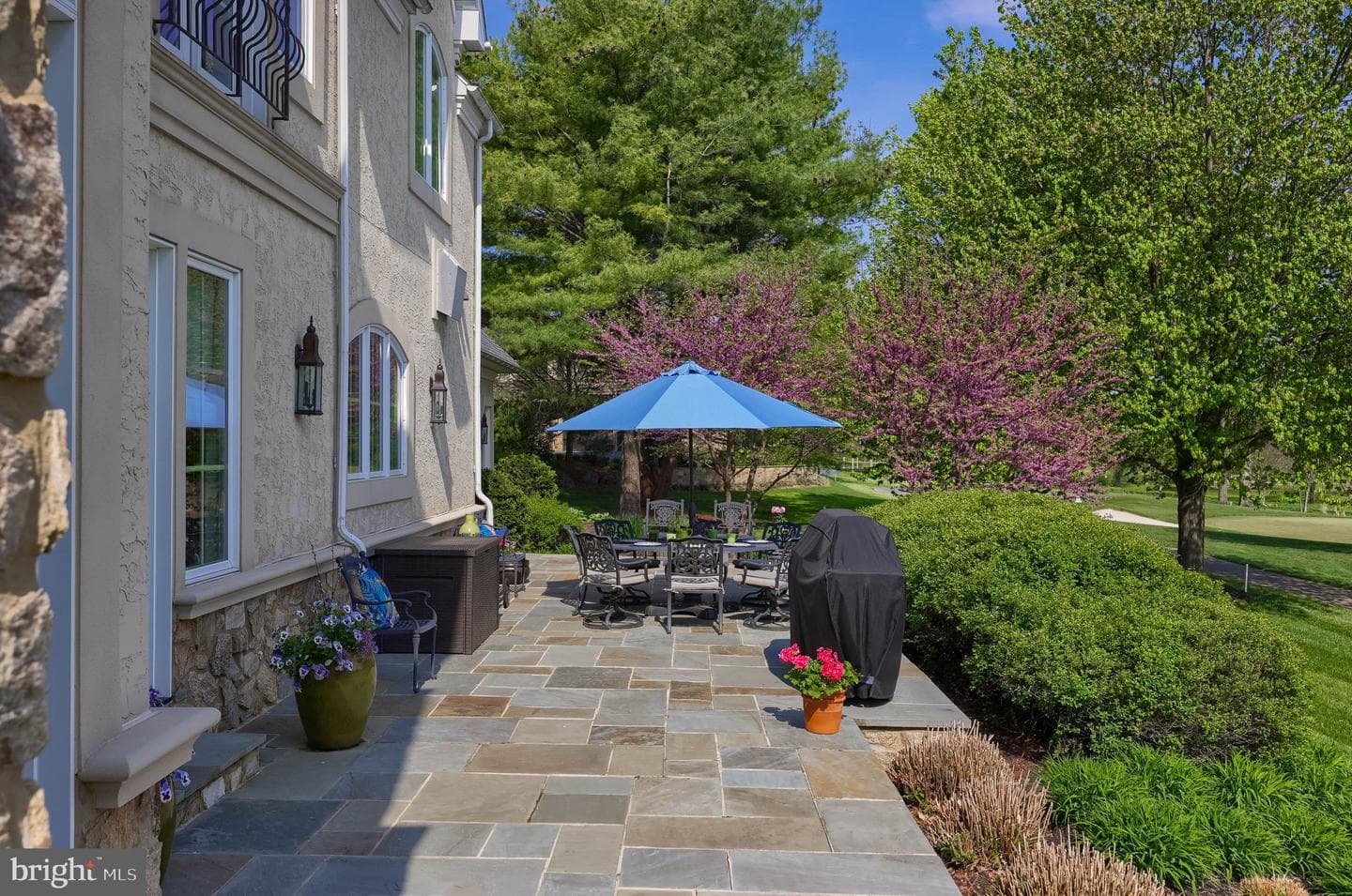 905 Greenside Drive photo 111