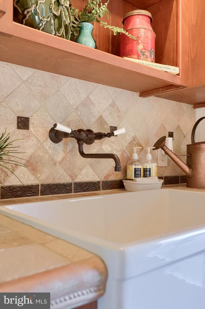 905 Greenside Drive photo 42