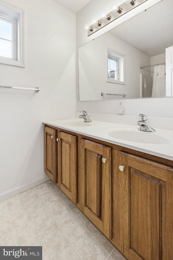 674 Royal View Drive photo 30