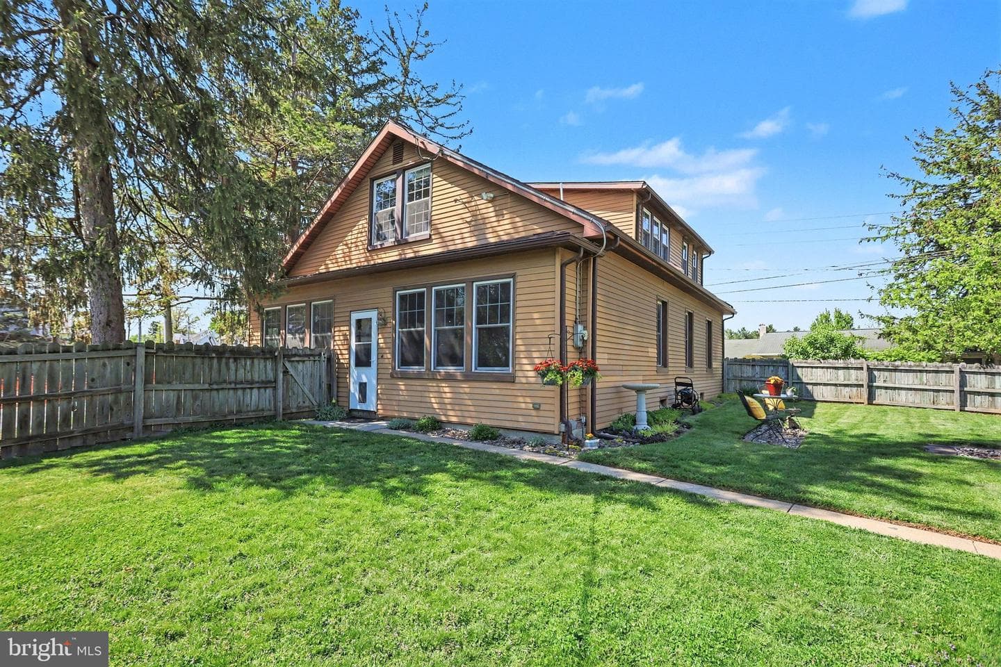 1203 Diamond Street photo 24