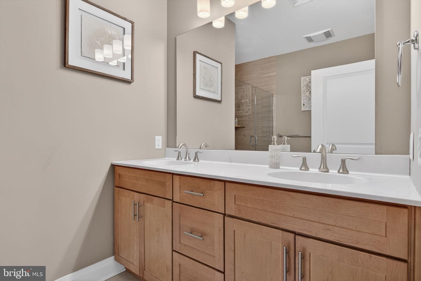 41 W Lemon Street #308 photo 19