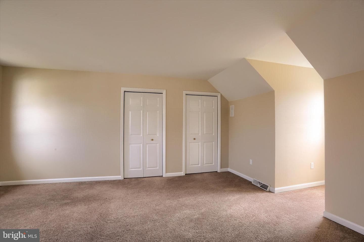 339 Cardinal Road photo 25