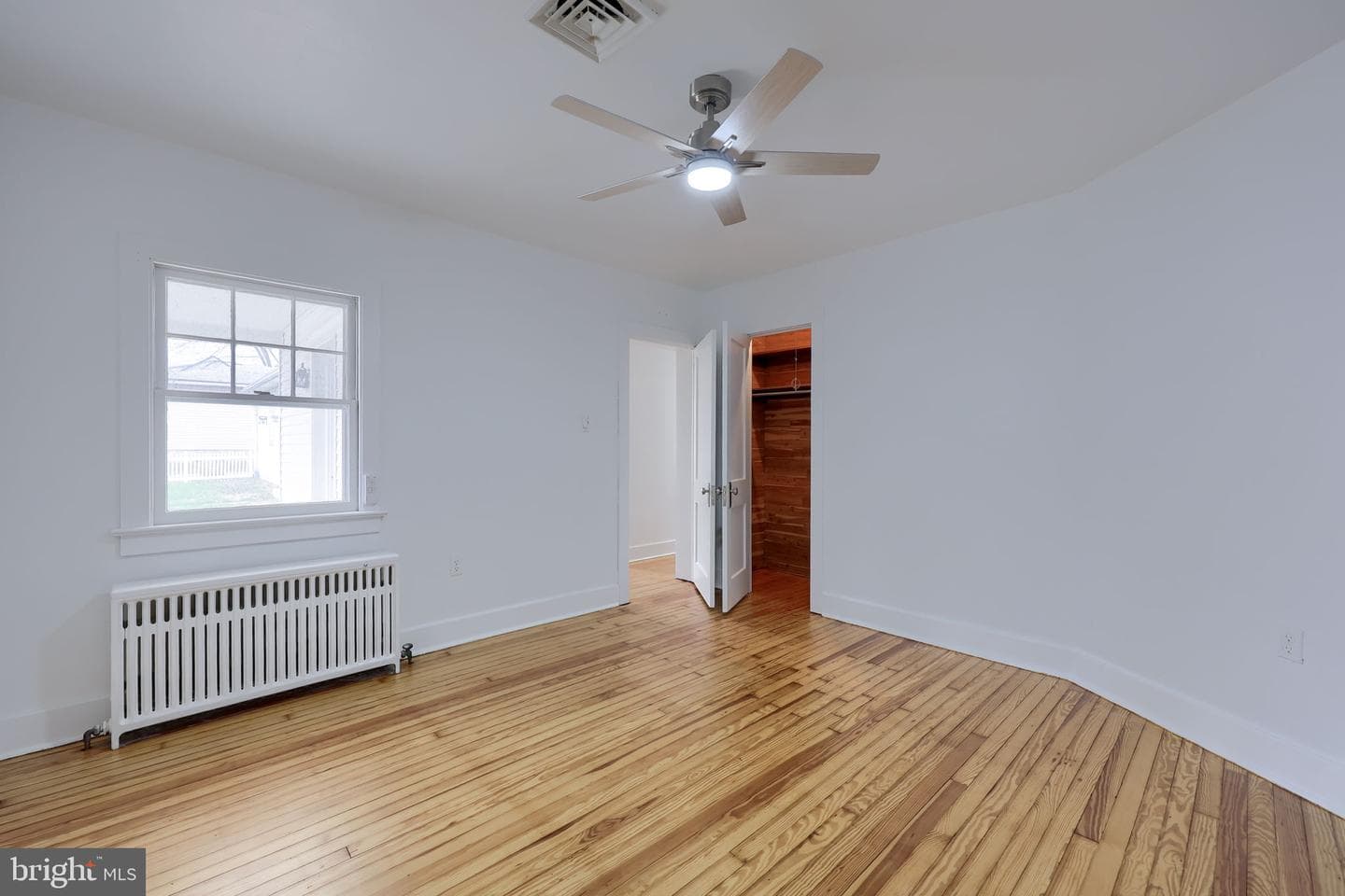 120 N Locust Street photo 25