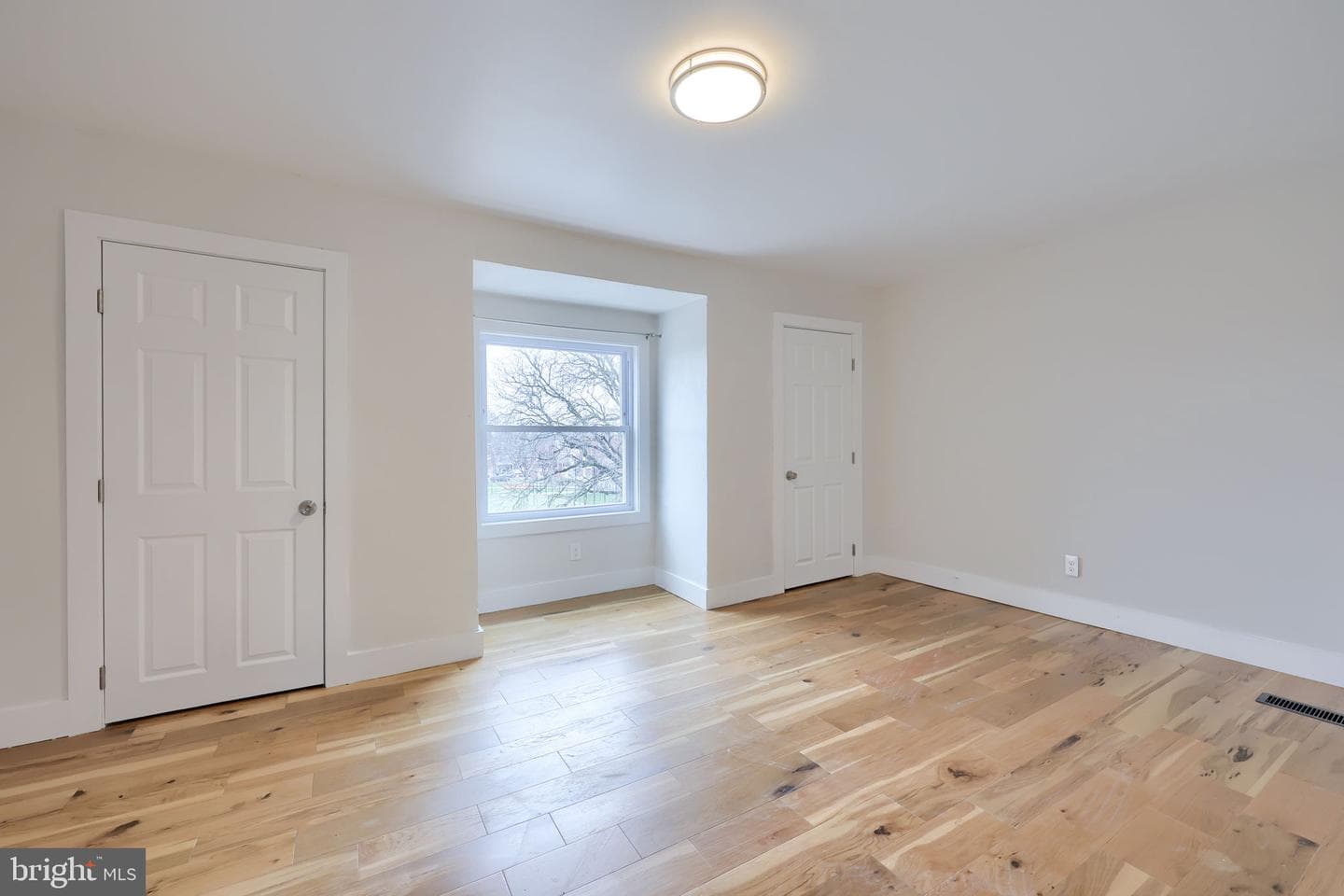 549 Rockland Street photo 35