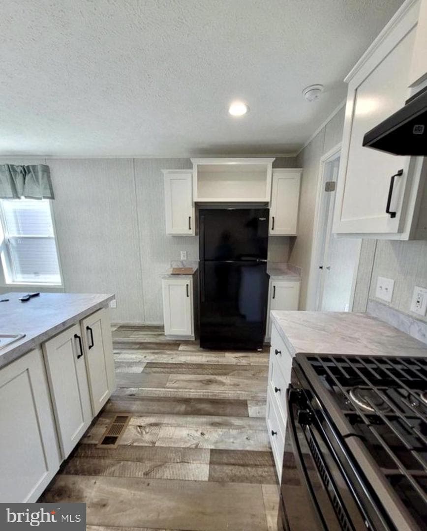 47 Hilltop Avenue photo 15
