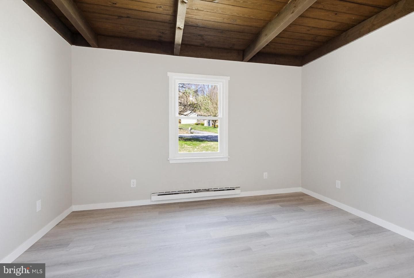 2655 Hemlock Drive photo 15