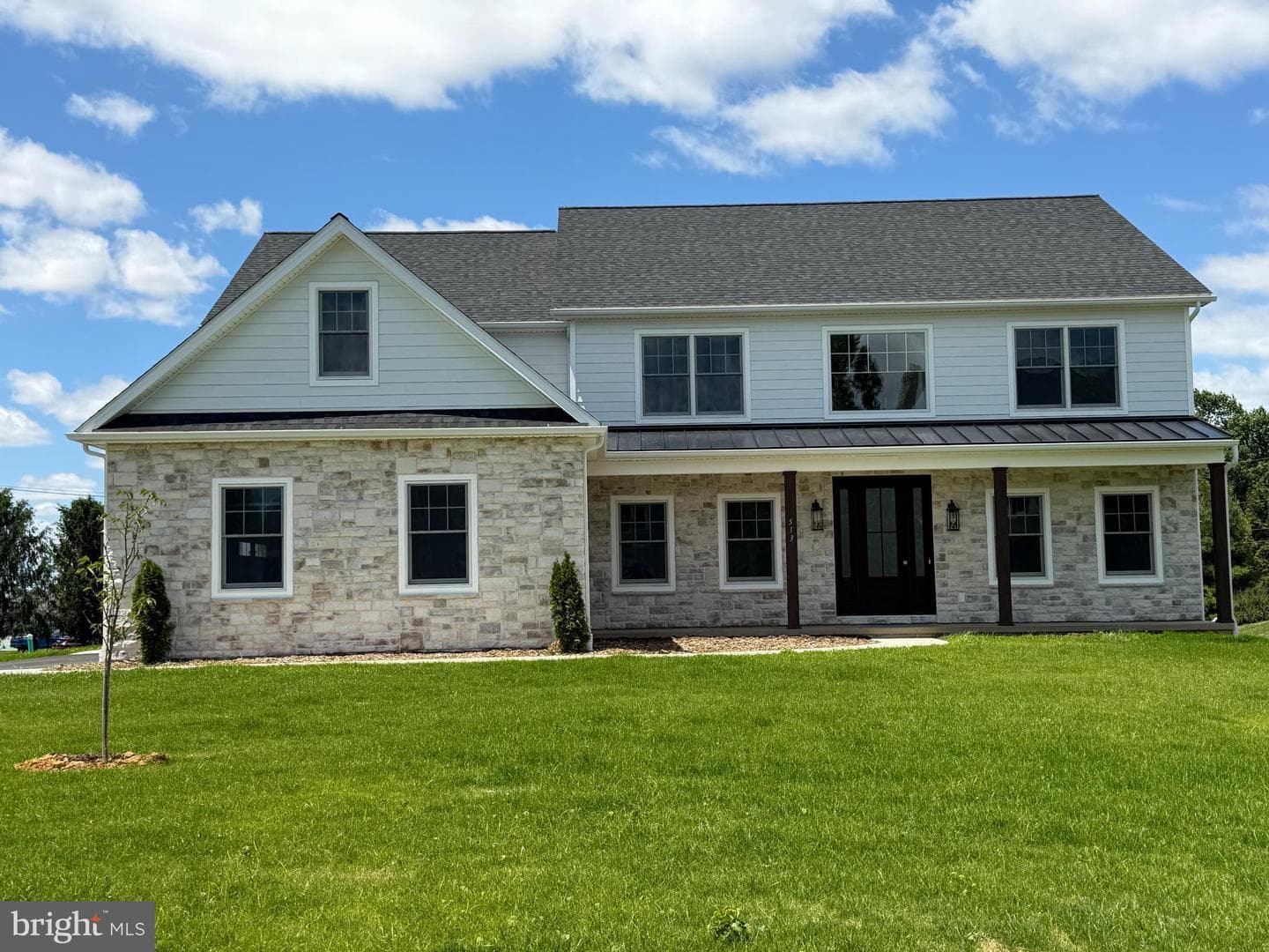 513 Cheltenham Court photo 4