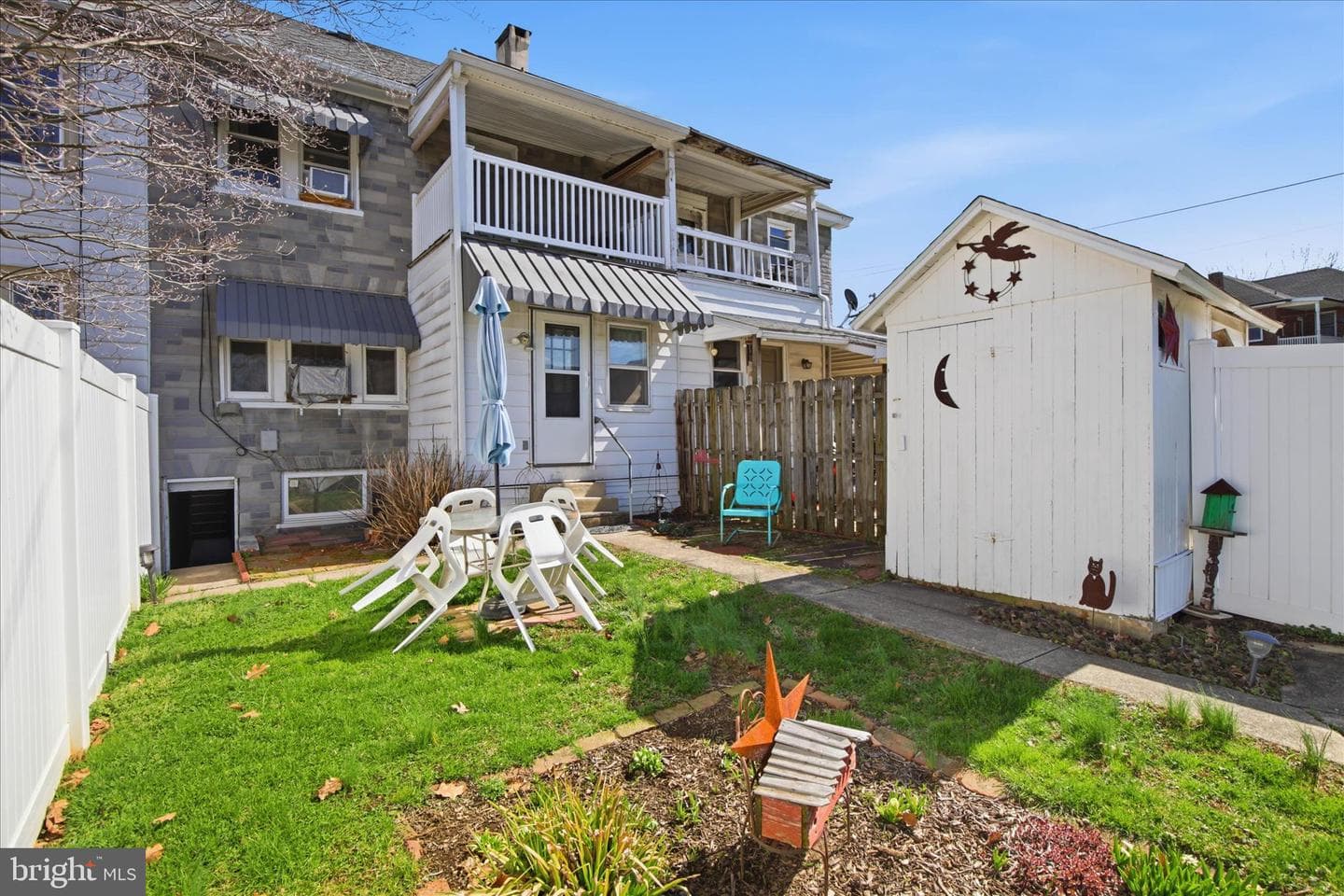 45 E Walnut Street photo 18