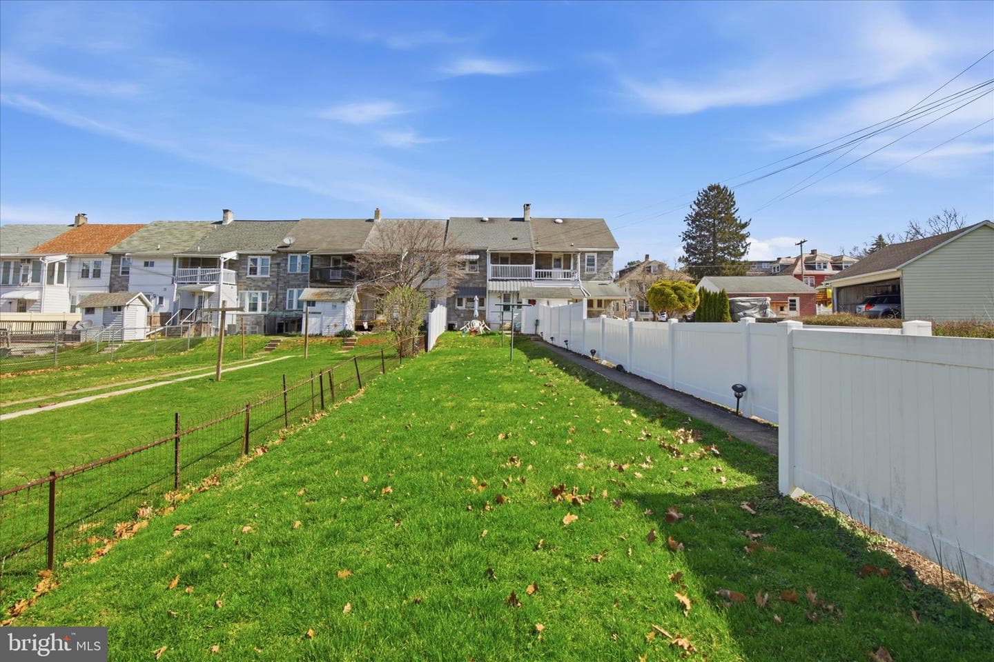 45 E Walnut Street photo 22
