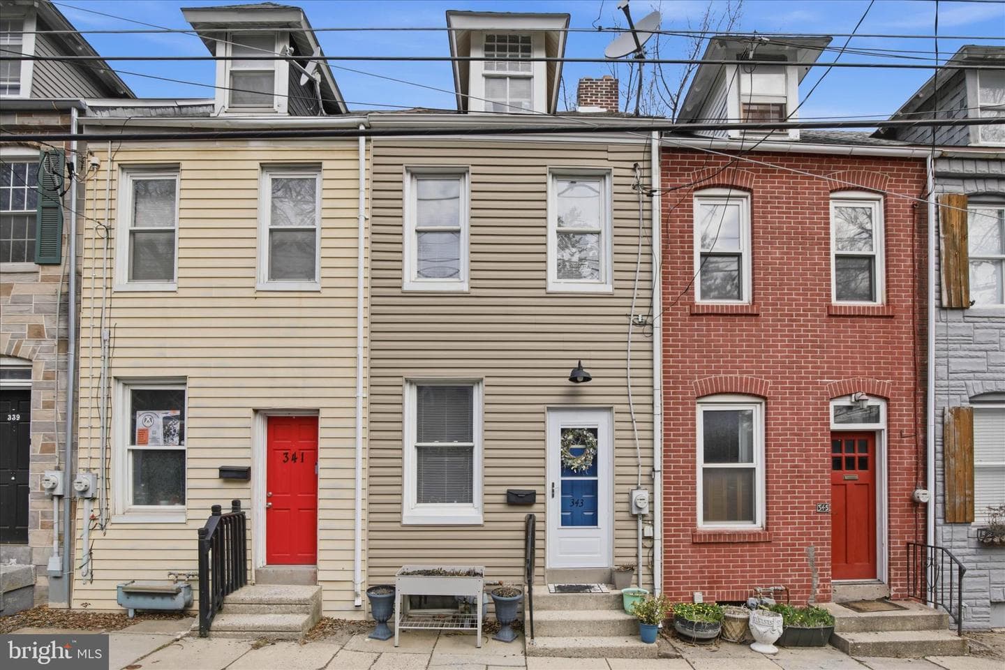 343 E Marion Street photo 2
