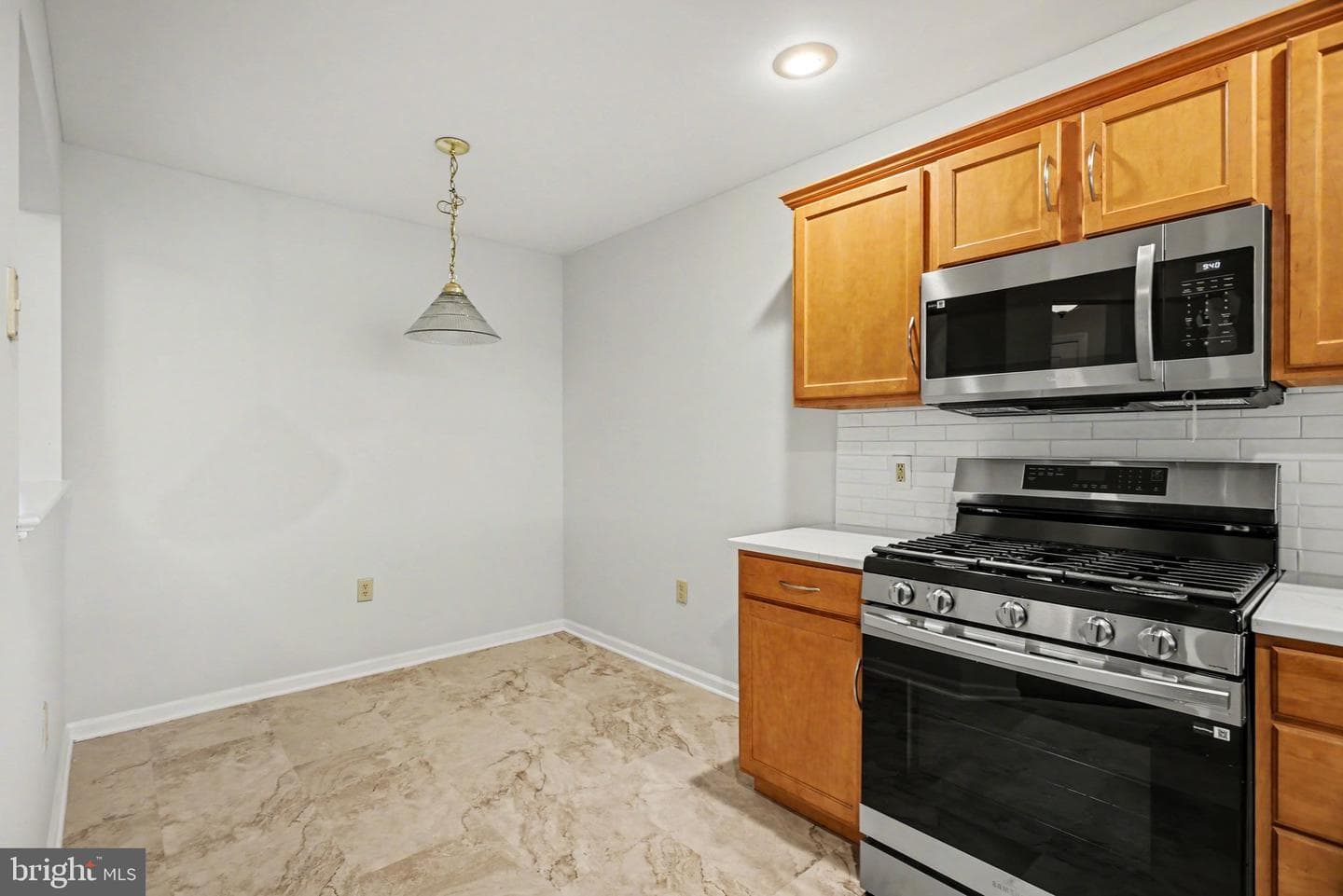 476 Hillside Drive photo 11