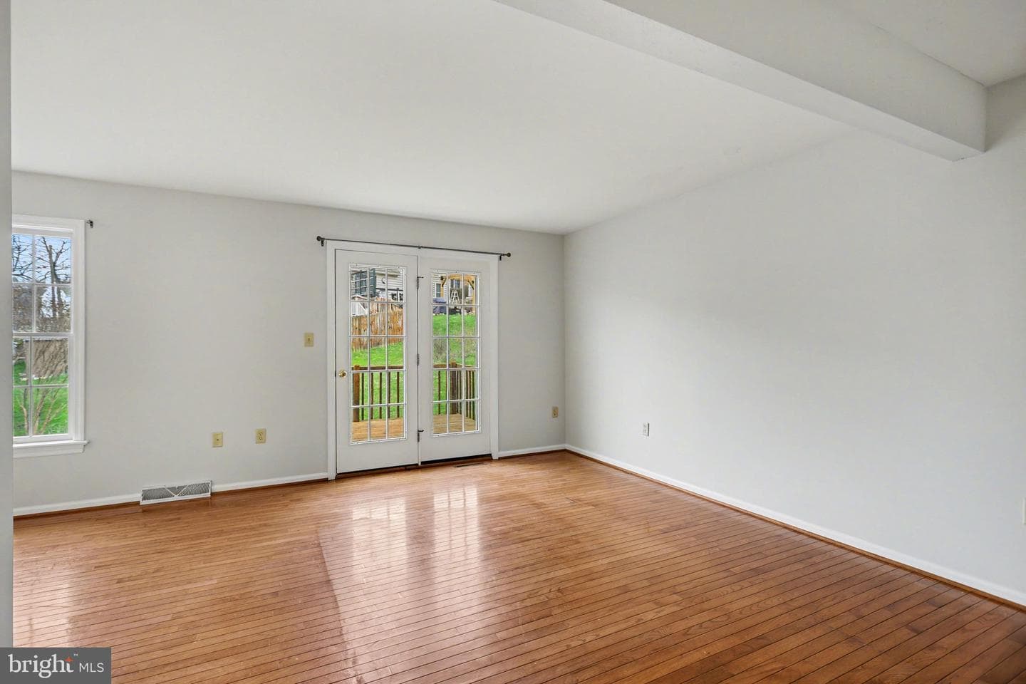 476 Hillside Drive photo 9