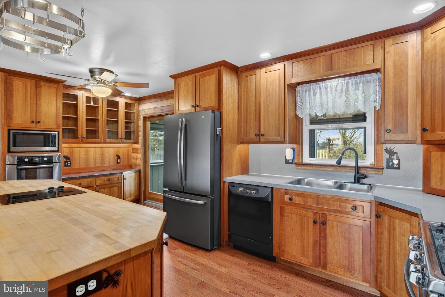 2256 High Street photo 8