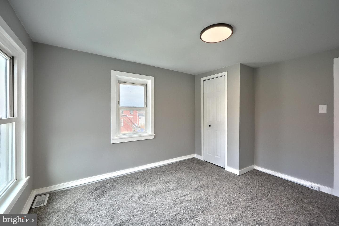 118 W Frederick Street photo 34