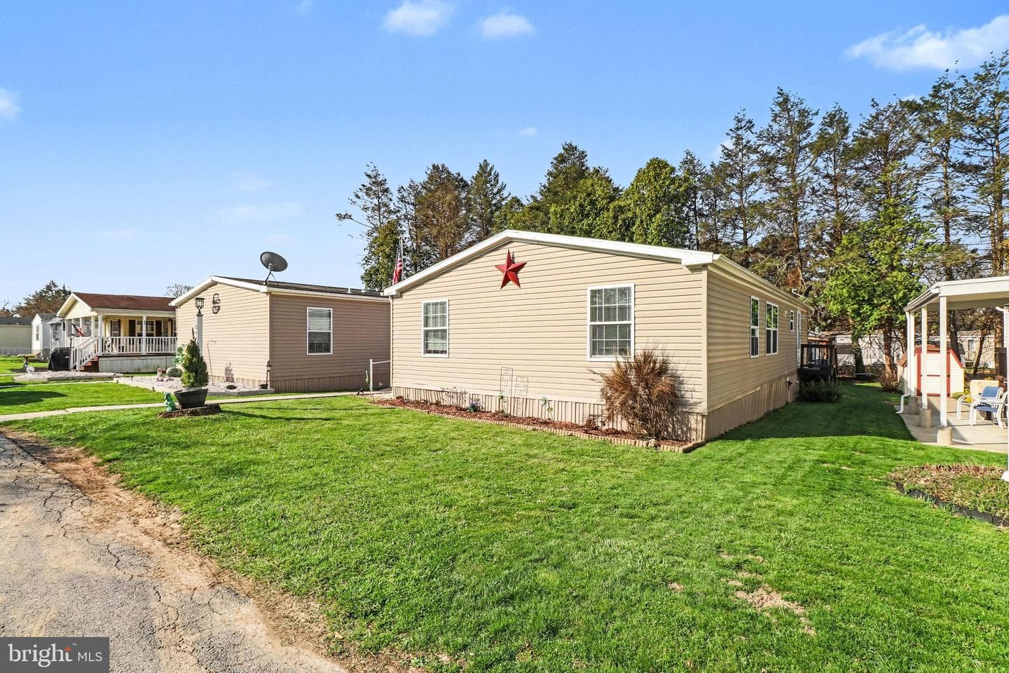 106 Madge Drive photo 3