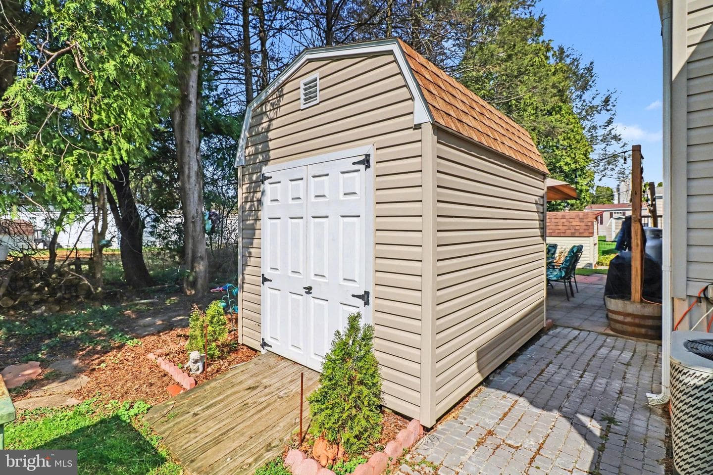 106 Madge Drive photo 31