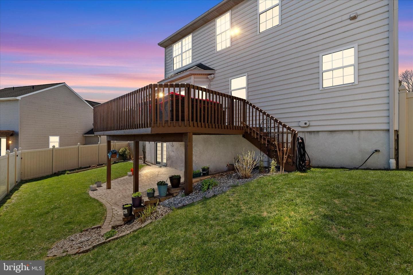 919 Hedgewyck Lane photo 47