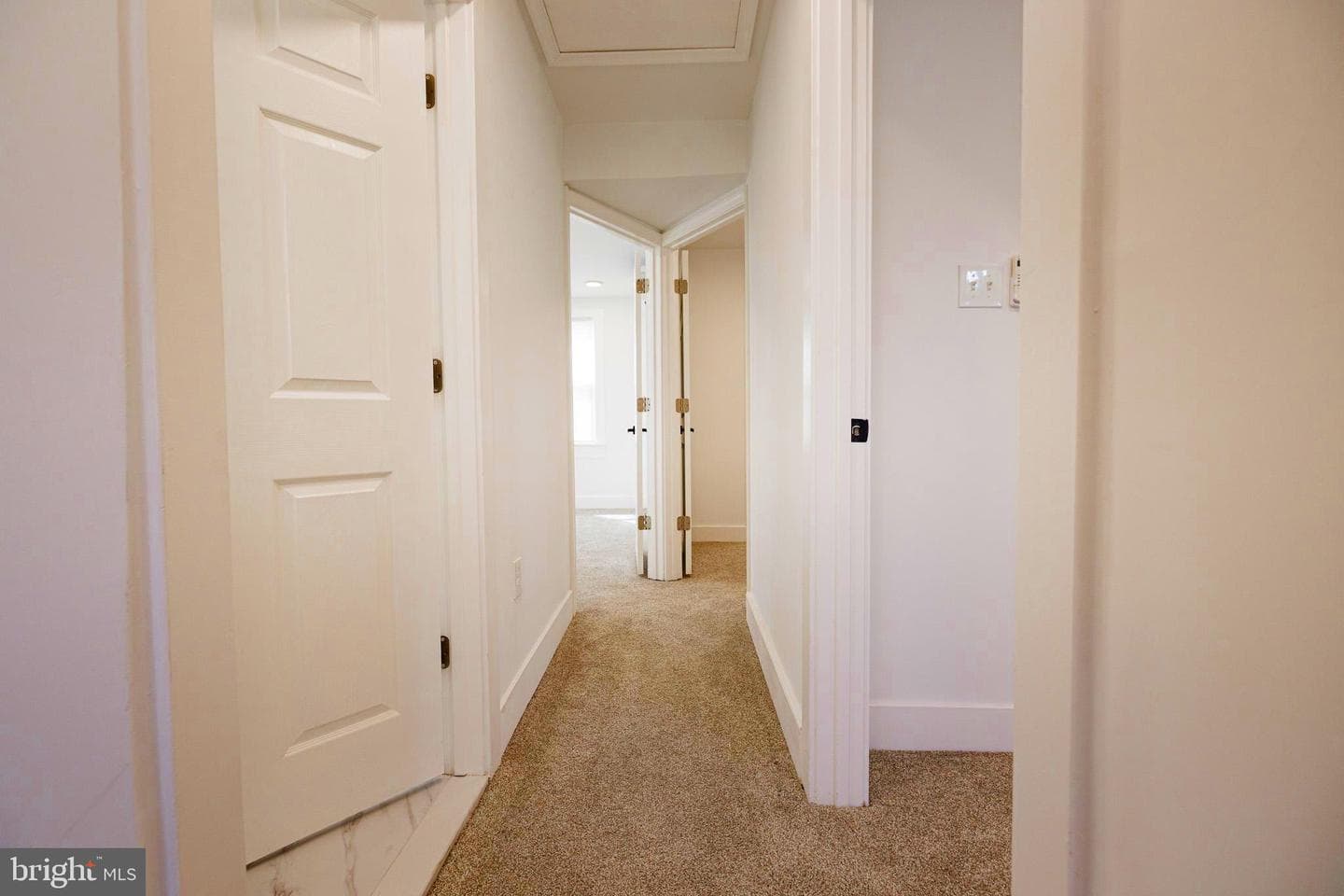 222 N Market Avenue photo 30