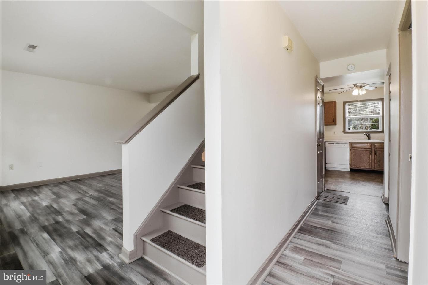 129 Carriage House Drive photo 5