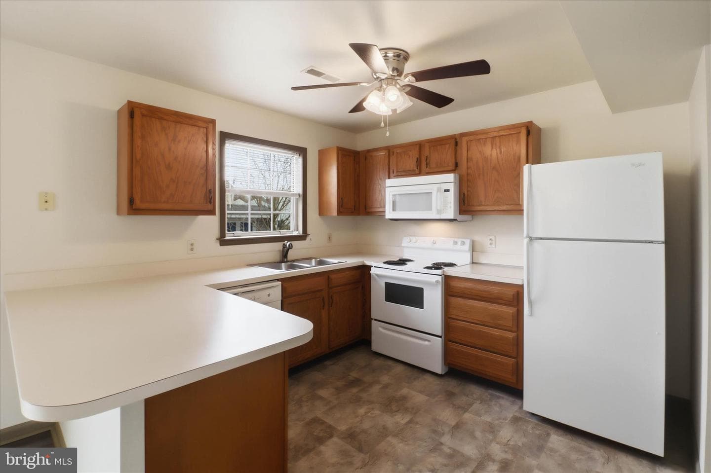 129 Carriage House Drive photo 9