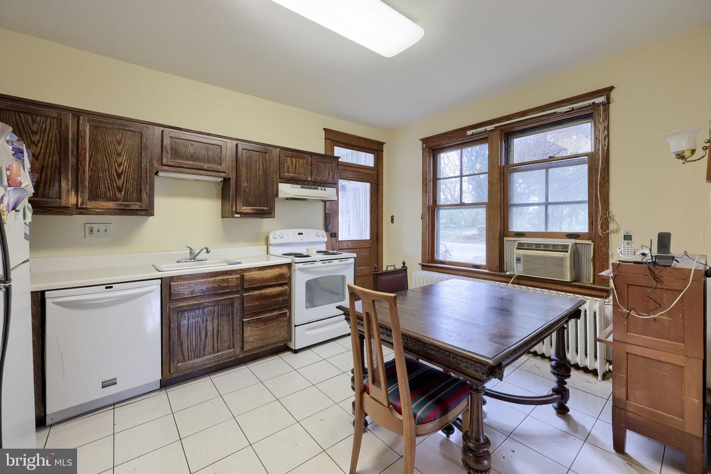 218 Pleasure Road photo 12