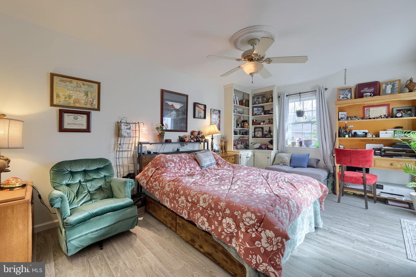 330 Valleybrook Drive photo 10