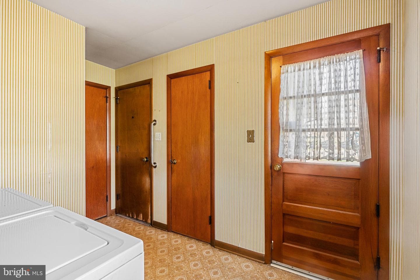 2566 Golden Drive photo 22