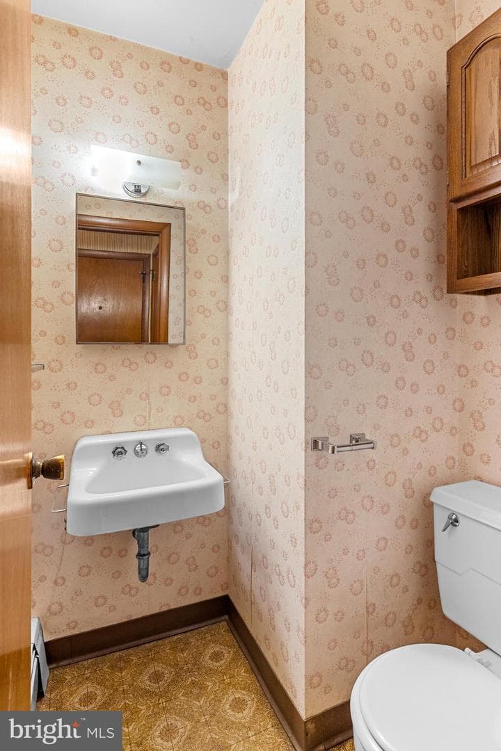 2566 Golden Drive photo 23