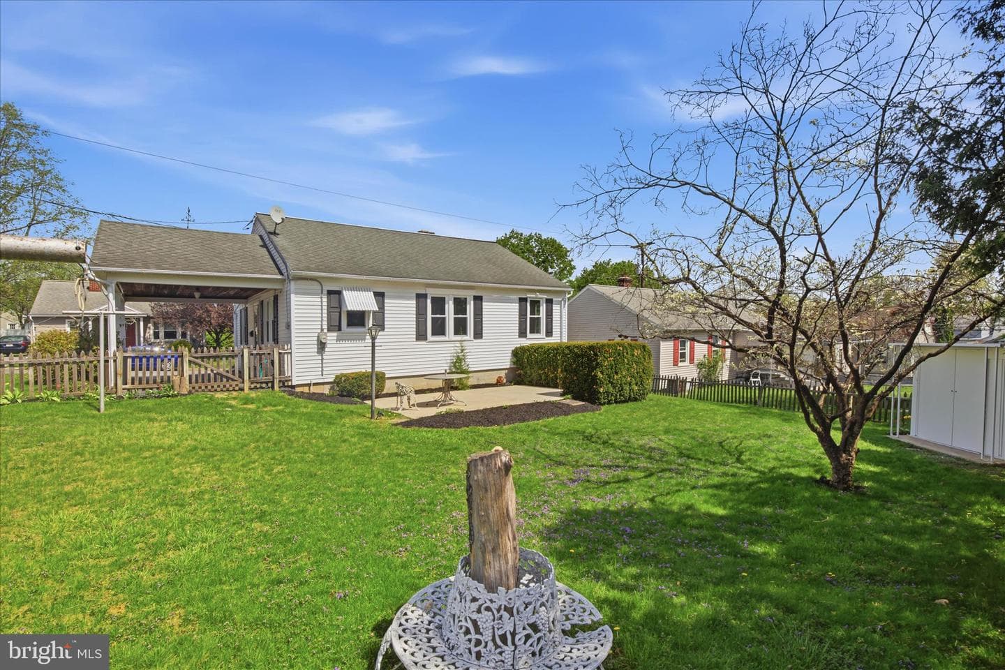 216 N Pitt Street photo 34