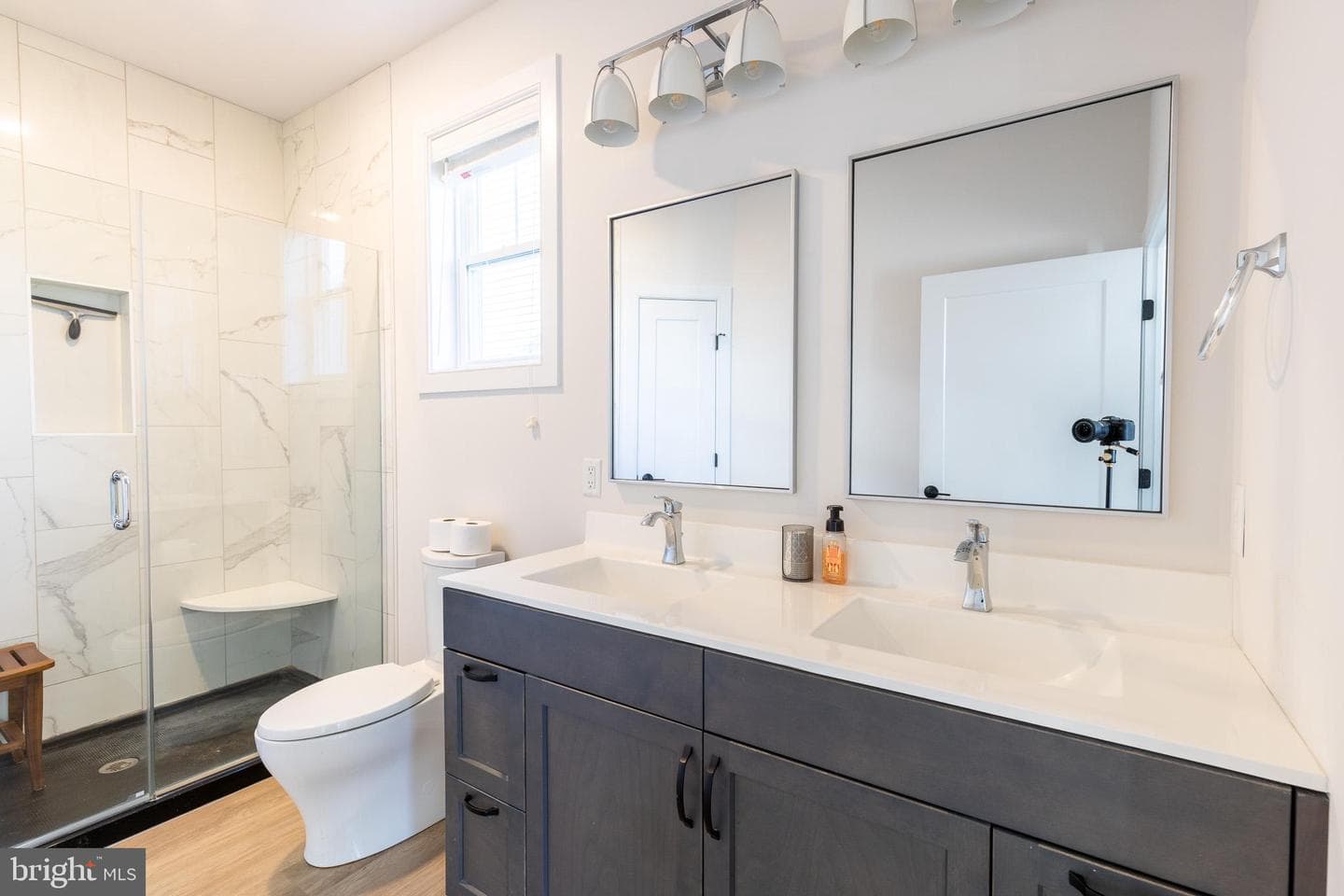 1404 Barrington Drive photo 26