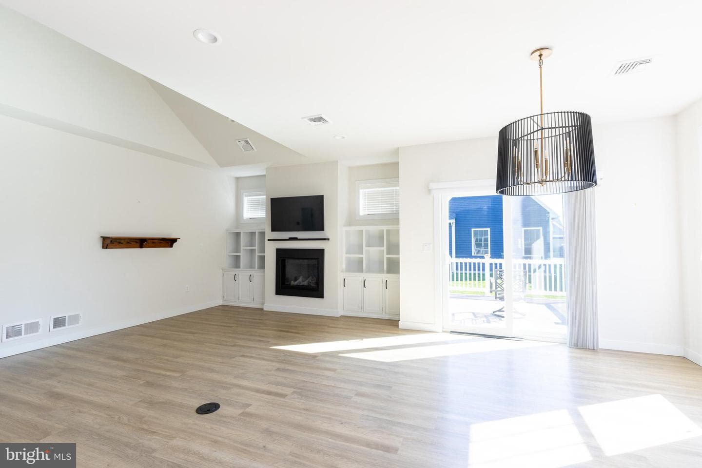 1404 Barrington Drive photo 34
