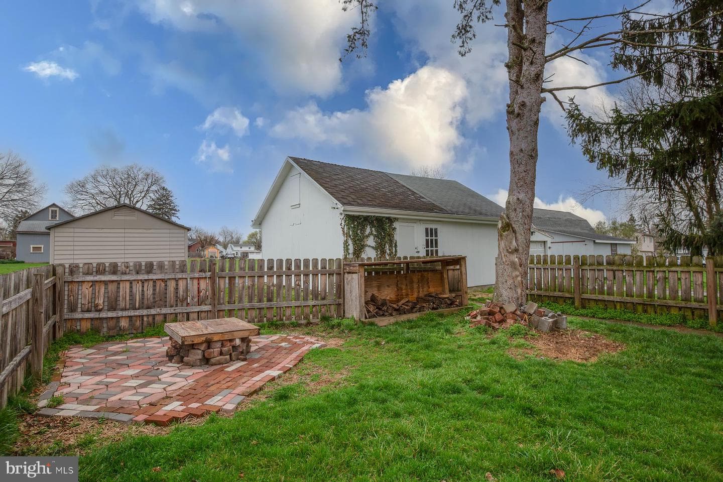 139 N Hanover Street photo 37