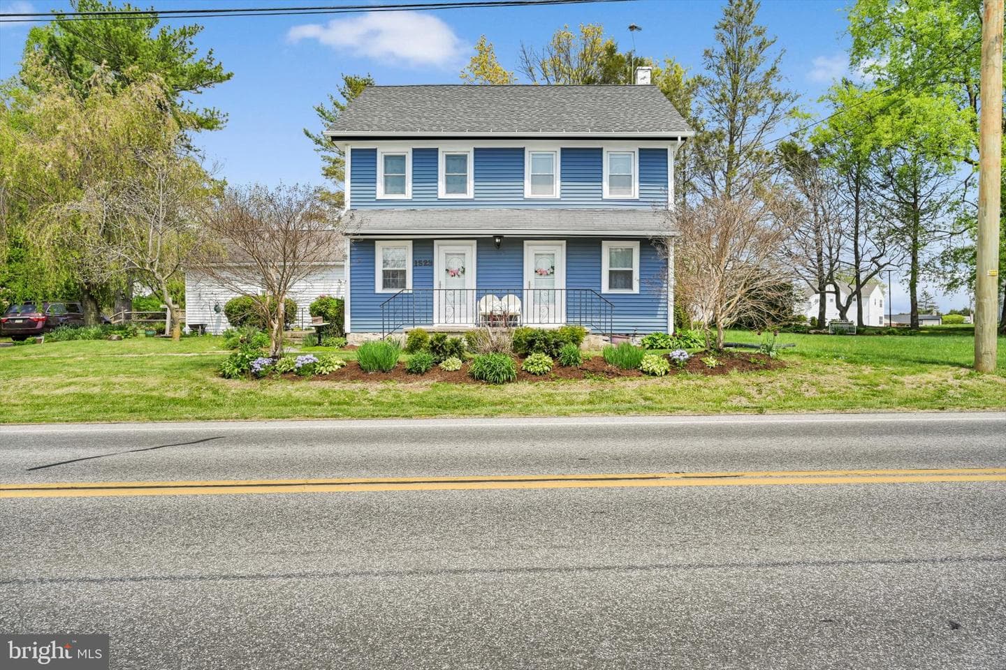 1523 Village Road