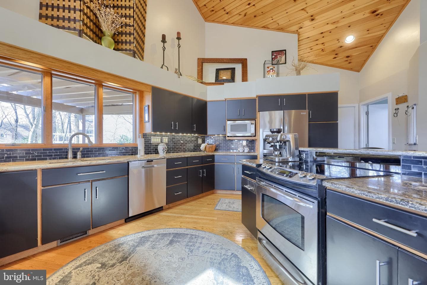 315 Winding Hill Drive photo 11