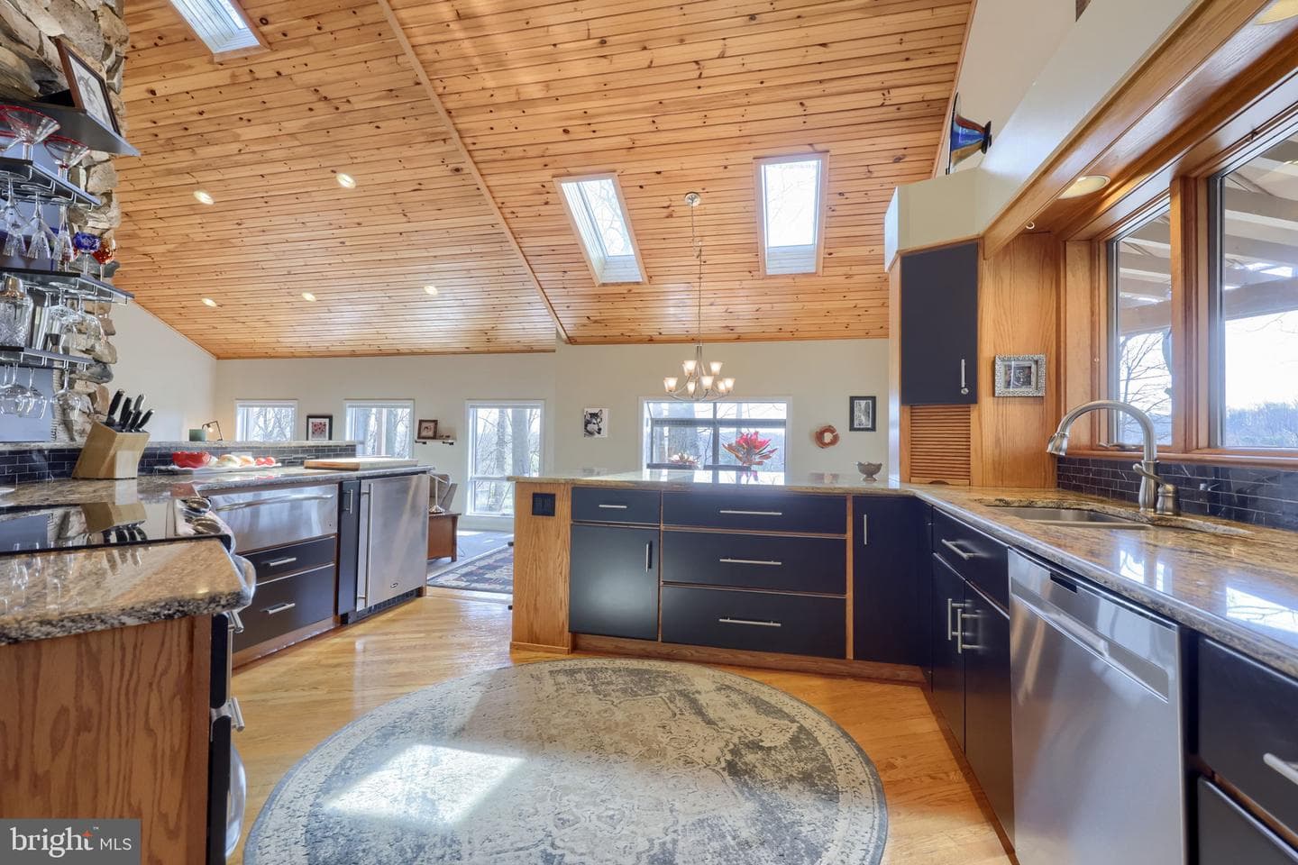 315 Winding Hill Drive photo 9