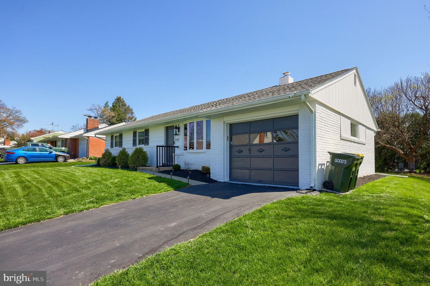 117 Whitney Road photo 4