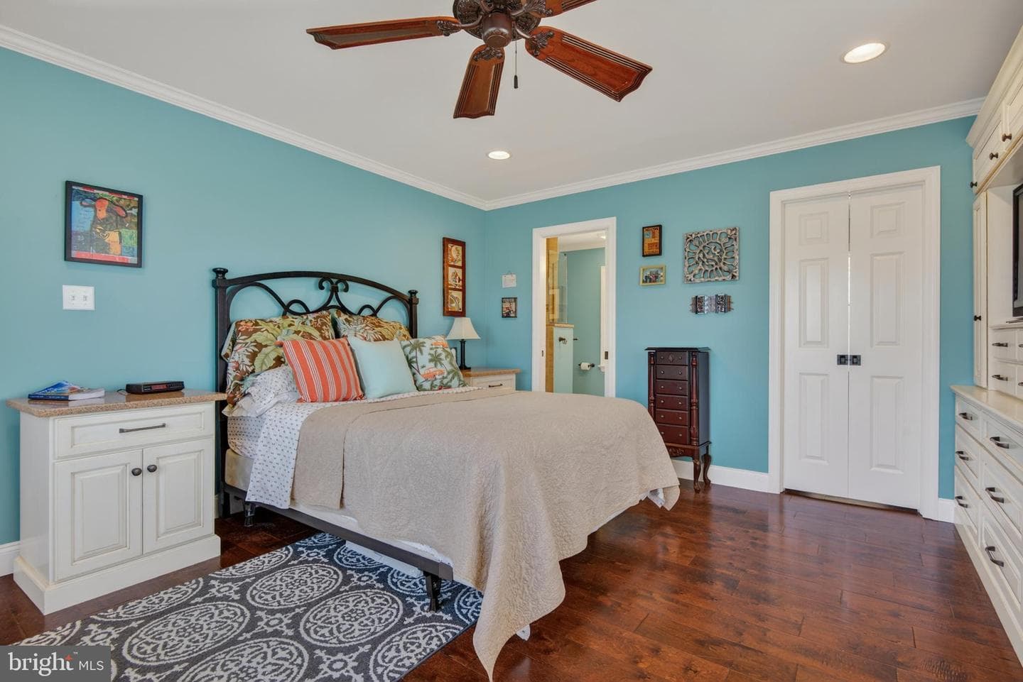 205 Cambridge Drive photo 29