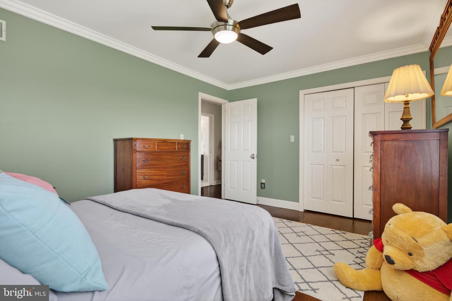 205 Cambridge Drive photo 34
