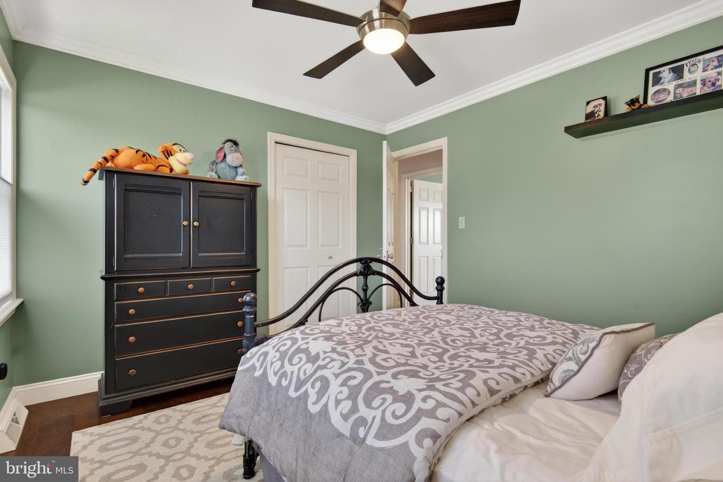 205 Cambridge Drive photo 36