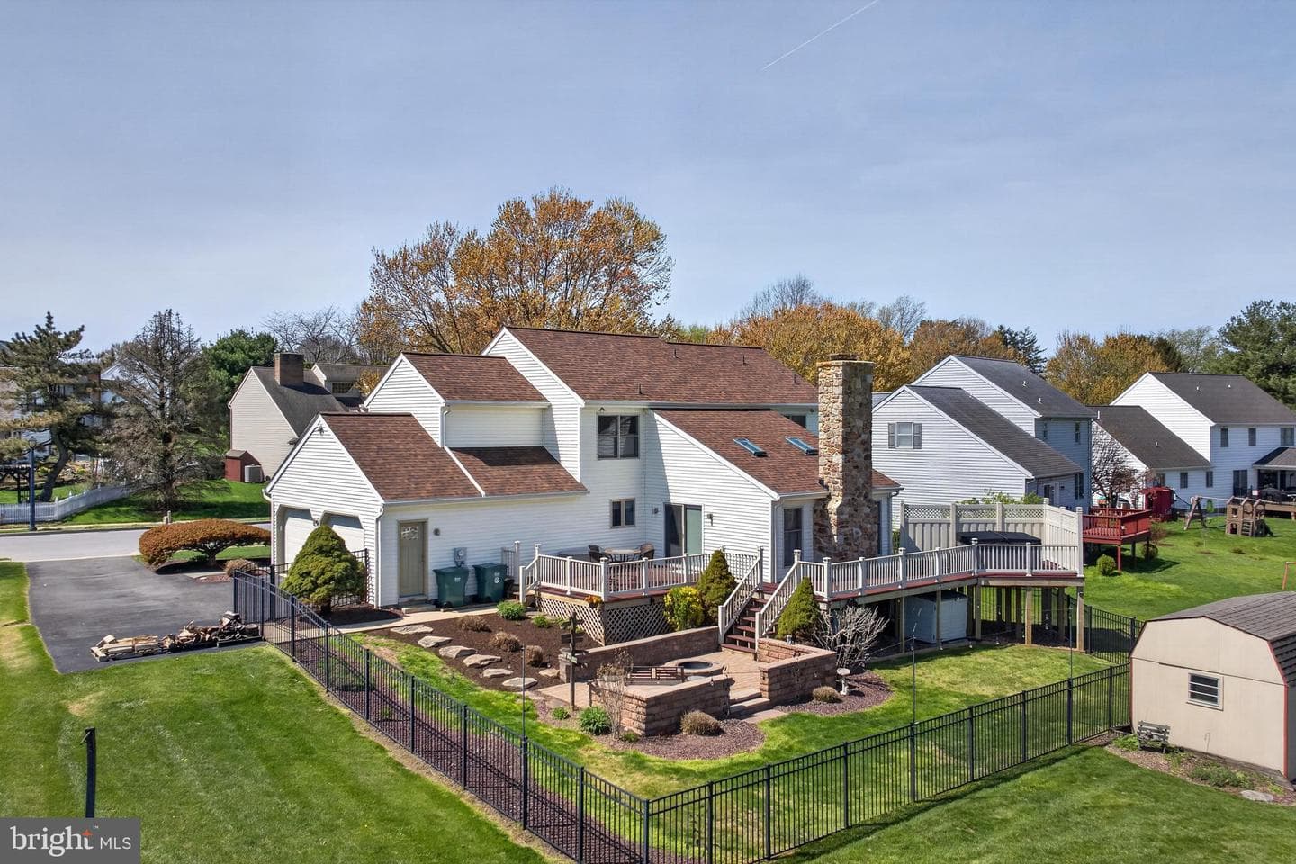 205 Cambridge Drive photo 47