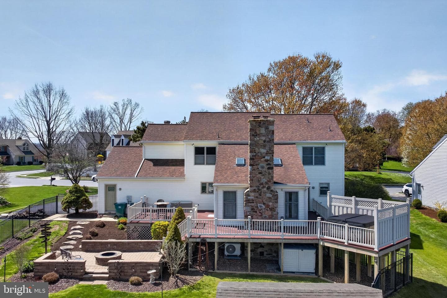205 Cambridge Drive photo 48