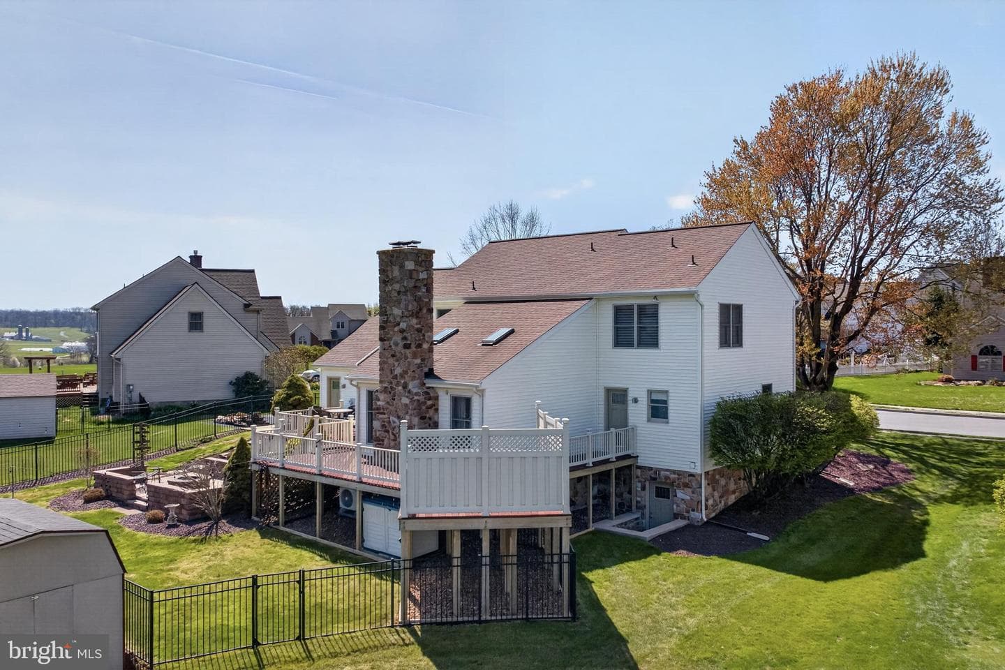 205 Cambridge Drive photo 49